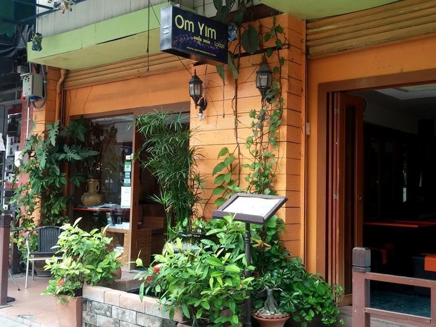 Oyo 437 Hostel Na Nara Bangkok Buitenkant foto