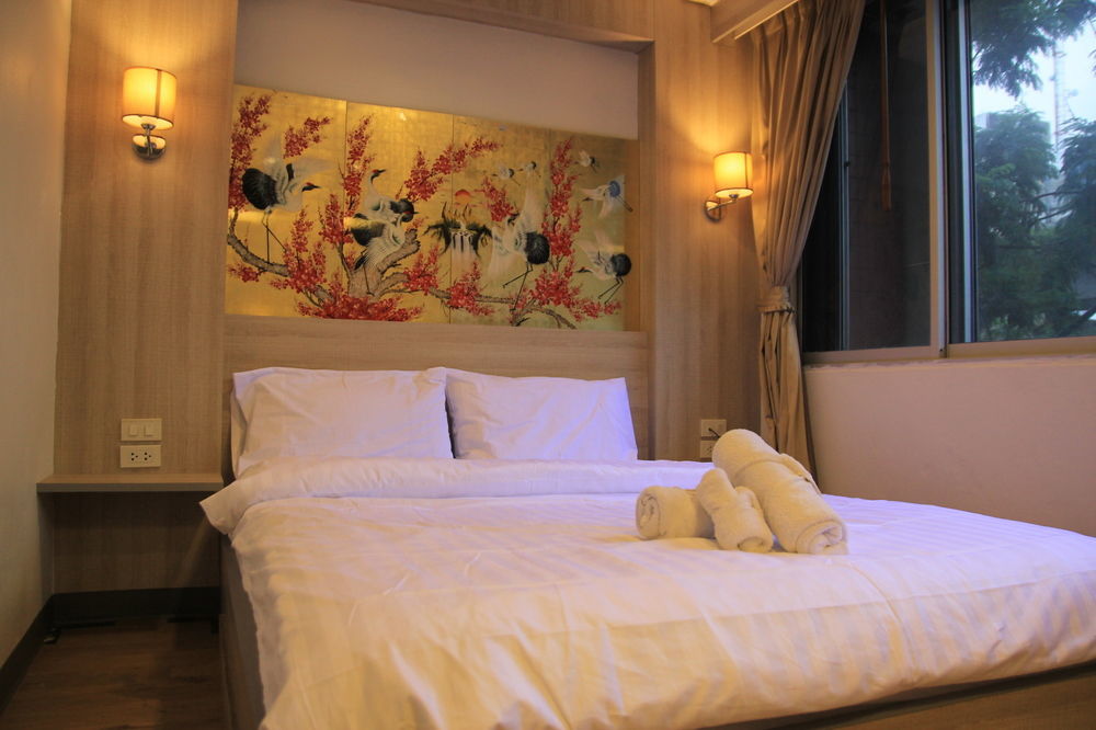 Oyo 437 Hostel Na Nara Bangkok Buitenkant foto