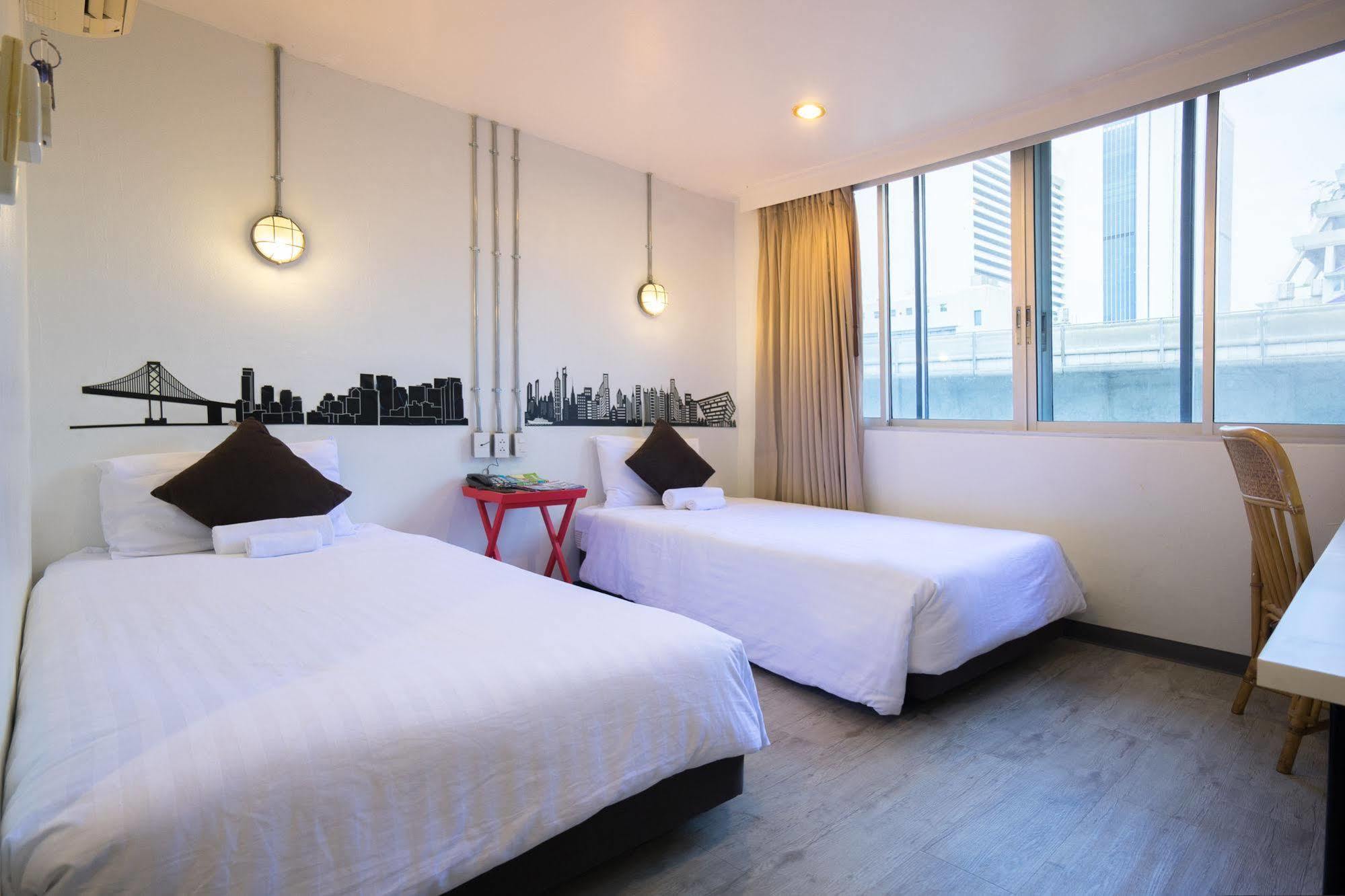 Oyo 437 Hostel Na Nara Bangkok Buitenkant foto