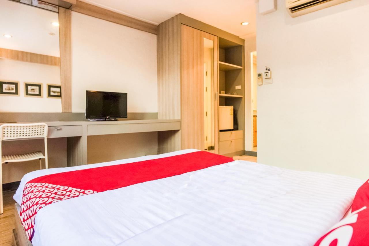 Oyo 437 Hostel Na Nara Bangkok Buitenkant foto
